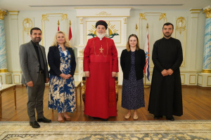 البطريرك مار آوا الثالث يستقبل القائم بأعمال القنصل العام للمملكة المتحدة في أربيل
