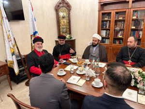 لقاء البطريرك مار آوا الثالث ممثل المرجع الأعلى والوزير المفوض القائم بأعمال سفارة العراق في روسيا