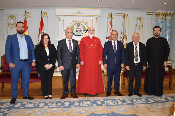 السكرتير العام يزور قداسة البطريرك مار آوا الثالث
