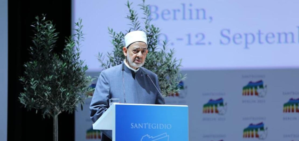شيخ الأزهر: جريمة حرق الكنائس تعادل حرق المصاحف بالإثم
